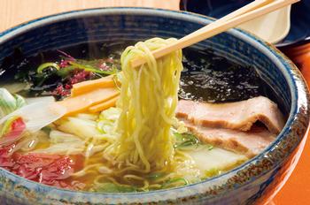 海藻ラーメン